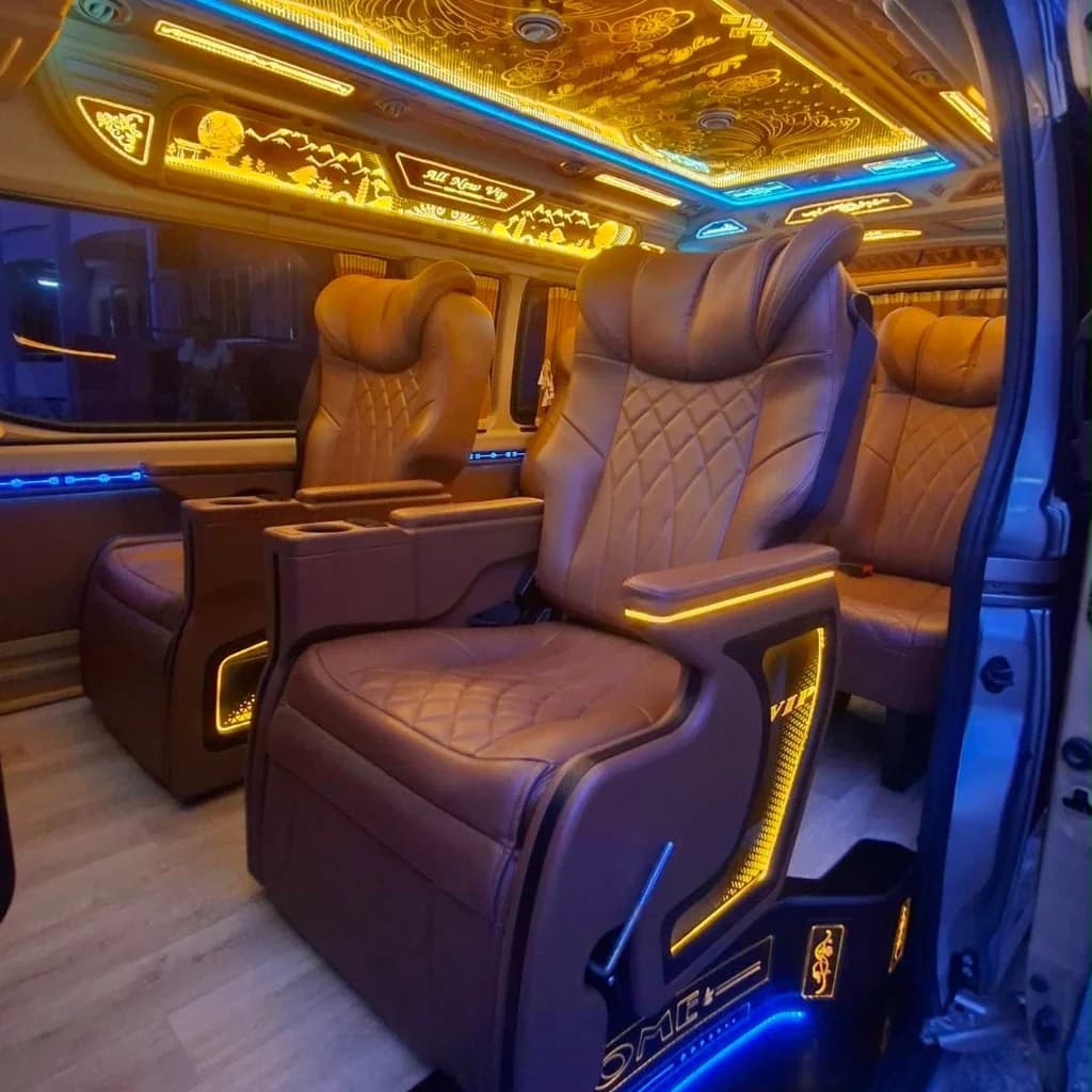 VIP Minivan